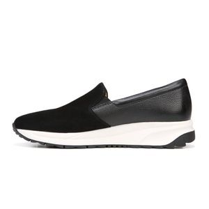 Naturalizer Selah Slip On Sneaker - NWT